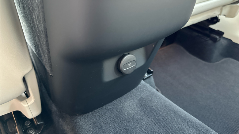 Volvo XC60 2.0 B5P Plus Dark 5dr AWD Geartronic Petrol Estate